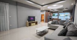 Luxury Pet Friendly Pool Villa in Huai Yai