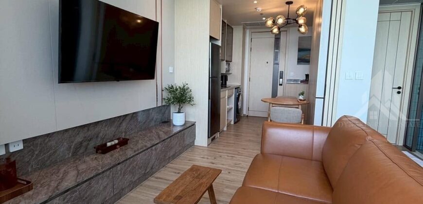 Luxury Beachfront Condo for Sale and Rent in Pattaya