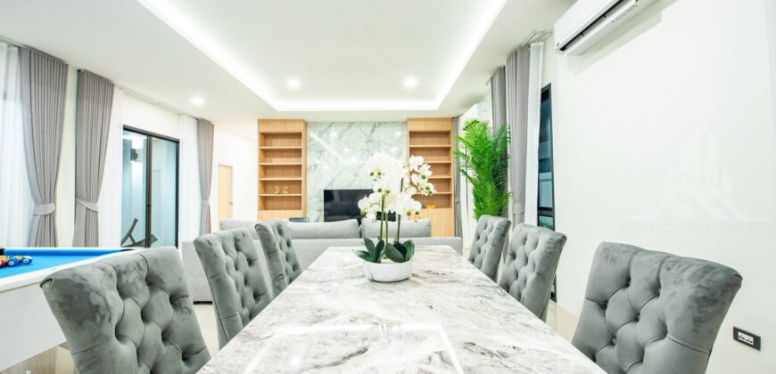 Modern 4 Bedroom Pool Villa for Rent in Pattaya
