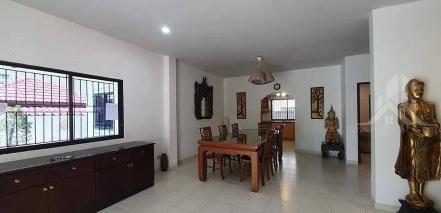 4 Bedroom Pool House for Rent in Pattaya