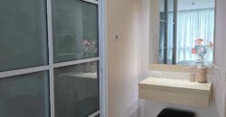 Modern 1-Bed Pool View Condo for Rent in Pattaya