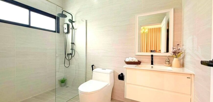 Modern Classic Pool Villa in Pattaya Tropical 2