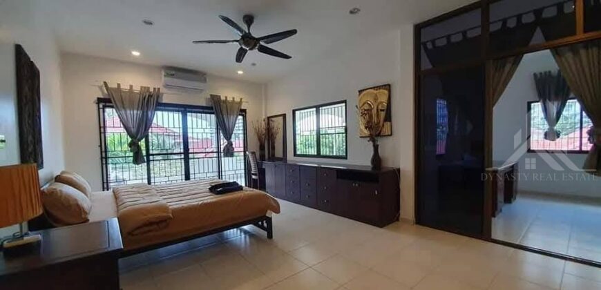 4 Bedroom Pool House for Rent in Pattaya