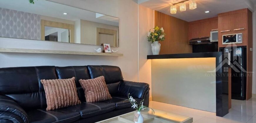 Modern 1-Bed Pool View Condo for Rent in Pattaya