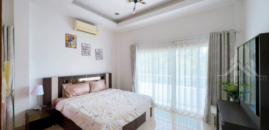 Spacious 4 Bedroom Pool Villa for Rent in Pattaya