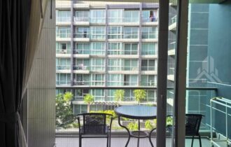 Modern 1-Bed Pool View Condo for Rent in Pattaya