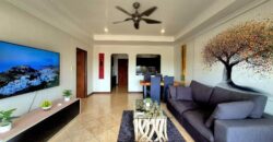 Spacious Corner 1-Bed Condo in Central Jomtien