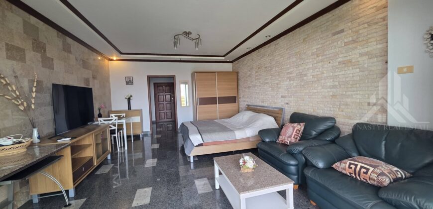 Spacious Jomtien Studio Near Beach for Rent