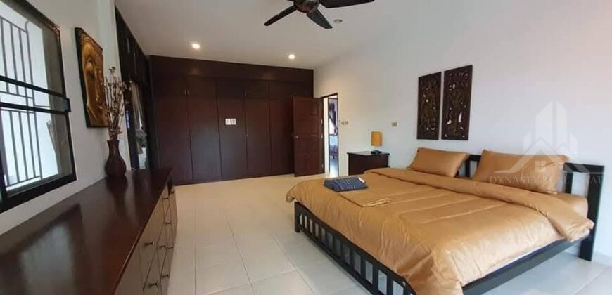4 Bedroom Pool House for Rent in Pattaya