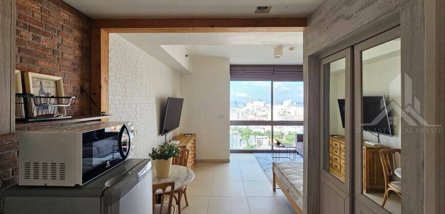 High Floor Studio for Rent in South Pattaya