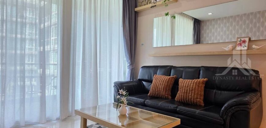 Modern 1-Bed Pool View Condo for Rent in Pattaya