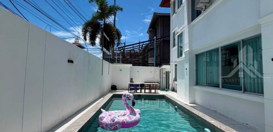Pool Villa for Rent in Pattaya Near Siam Country Club