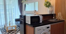 Modern 1-Bed Pool View Condo for Rent in Pattaya