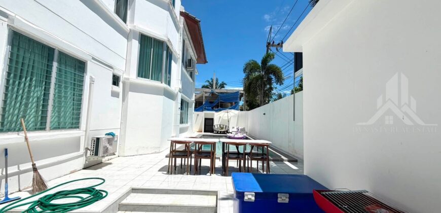 Pool Villa for Rent in Pattaya Near Siam Country Club