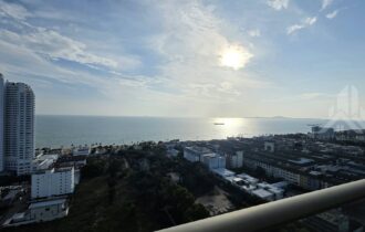 Sea View Condo For Sale in Jomtien Pattaya
