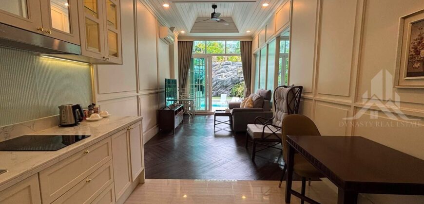 Beachfront Pool Access Condo for Rent in Pattaya