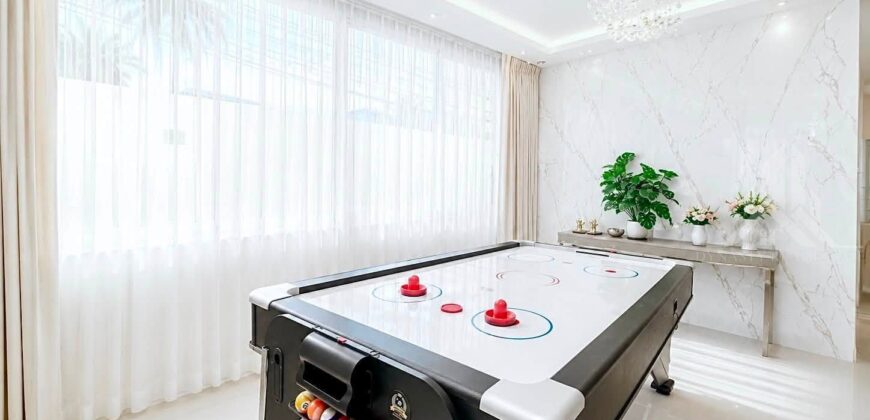 Pool Villa for Rent in Pattaya Near Siam Country Club