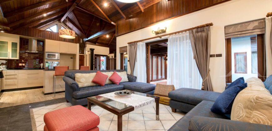 Luxury Pool Villa for Rent in Pattaya Near Beach