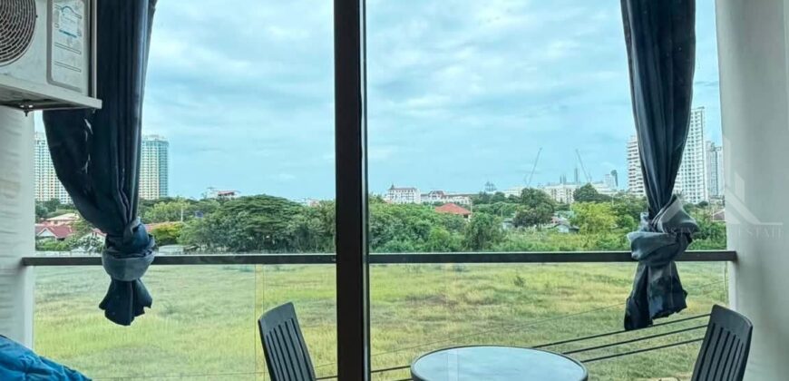 Laguna Beach Resort Maldives Condo for Sale in Pattaya