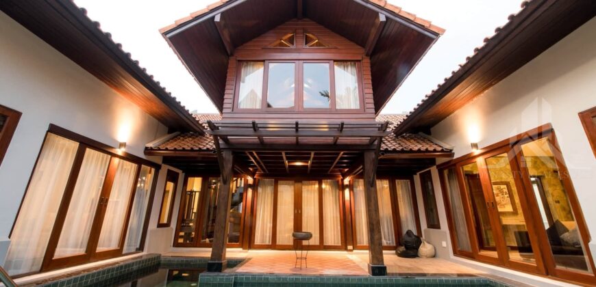Luxury Pool Villa for Rent in Pattaya Near Beach