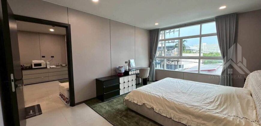 The Ocean Pearl Pratumnak Condo for Sale