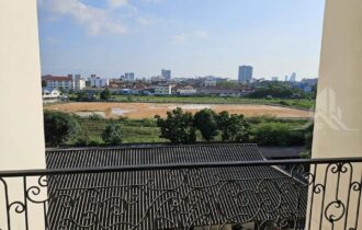 Spacious 2-Bedroom Condo in Central Pattaya