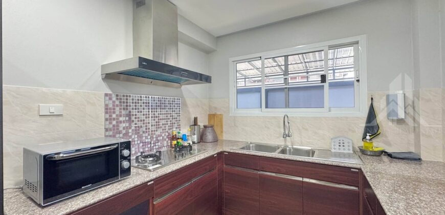 Detached House for Rent in Pattaya, 4 Beds