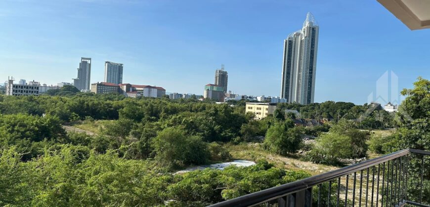 Spacious 2-Bedroom Condo at Espana Jomtien for Sale
