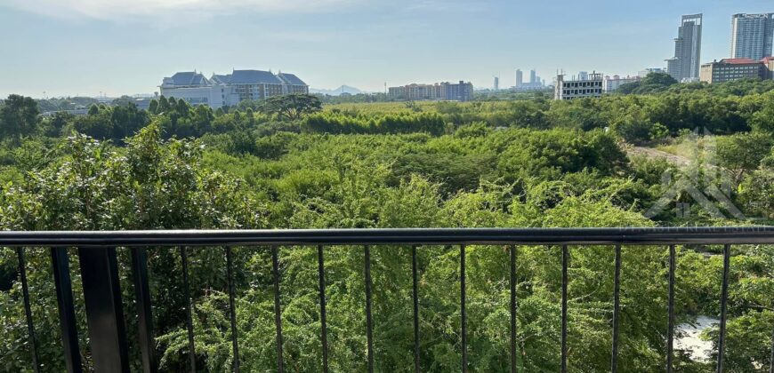 Spacious 2-Bedroom Condo at Espana Jomtien for Sale