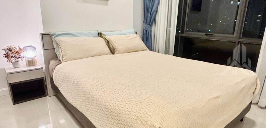 Modern 2-Bed Condo for Rent in Pratamnak Pattaya