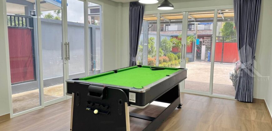 Detached House for Rent in Pattaya, 4 Beds