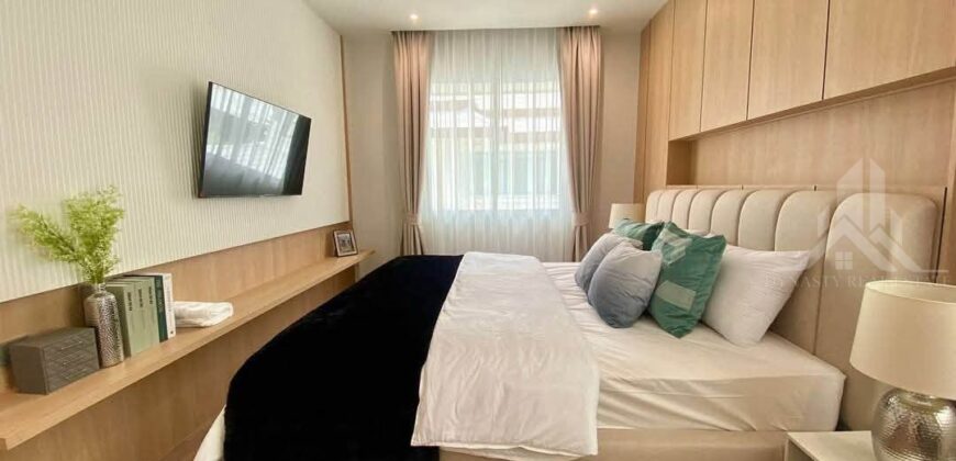 Luxury 4-Bed Pool Villa for Rent in Pattaya