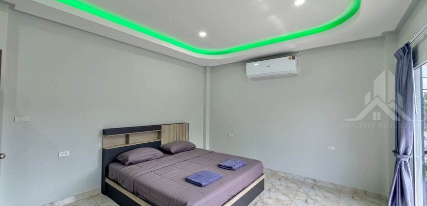 Detached House for Rent in Pattaya, 4 Beds