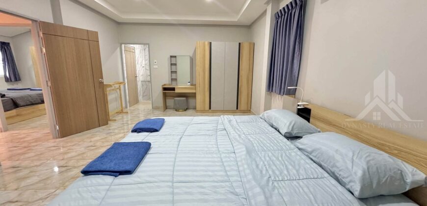 Detached House for Rent in Pattaya, 4 Beds