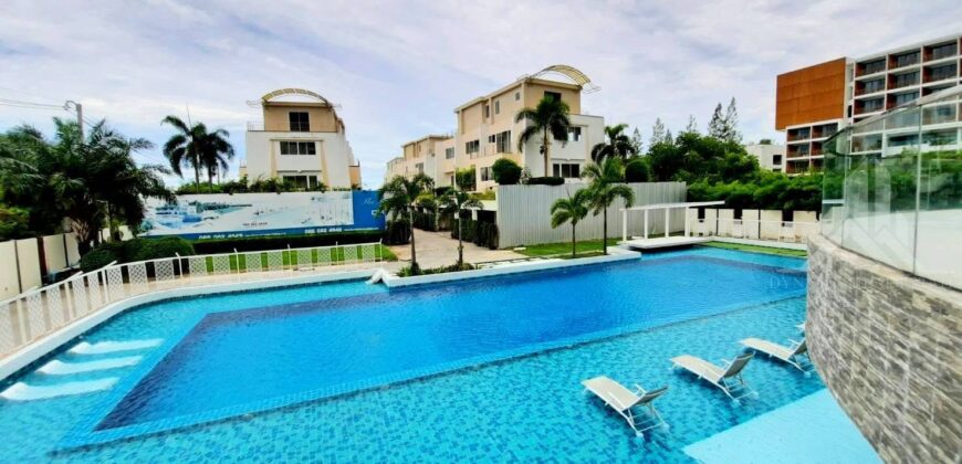 Luxury Sea View Condo at La Royale Pattaya