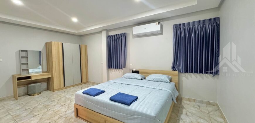Detached House for Rent in Pattaya, 4 Beds