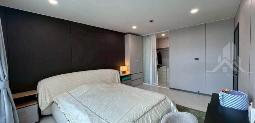 The Ocean Pearl Pratumnak Condo for Sale