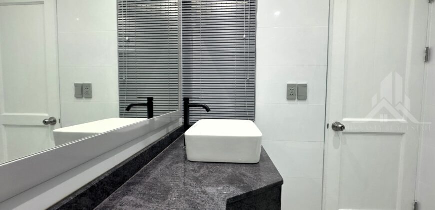 Baan Suan Lalana Studio Condo for Rent