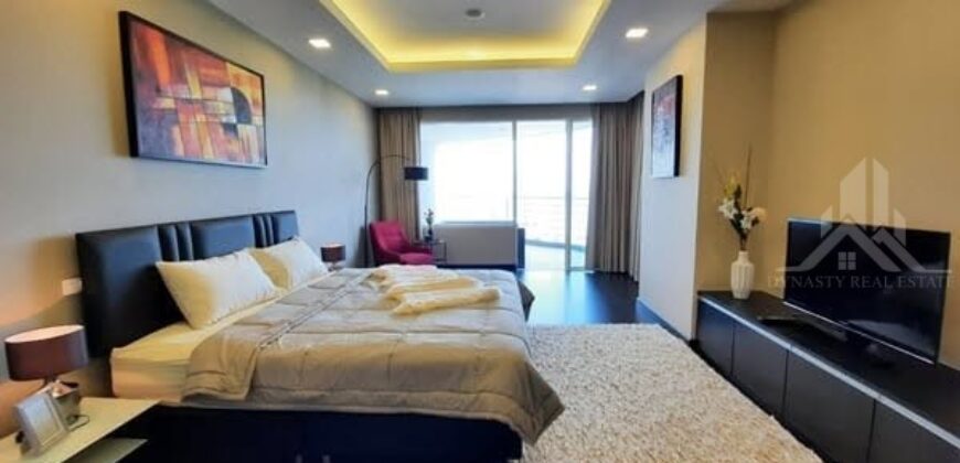 Luxury Sea View Condo at La Royale Pattaya