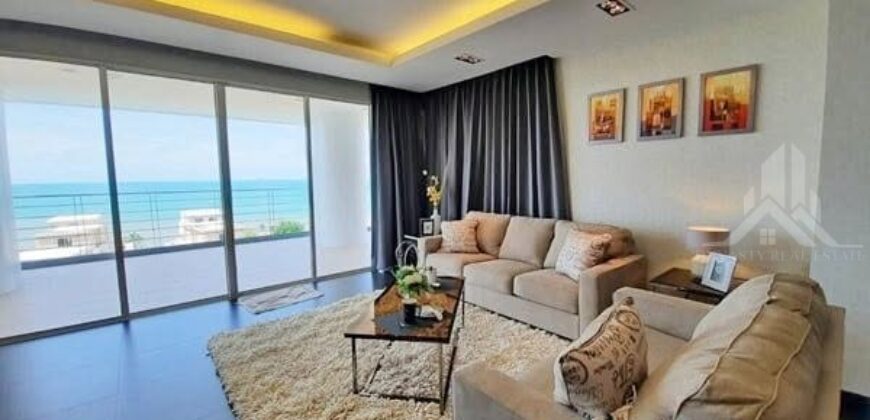 Luxury Sea View Condo at La Royale Pattaya