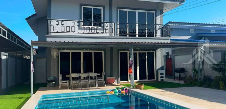 Detached House for Rent in Pattaya, 4 Beds