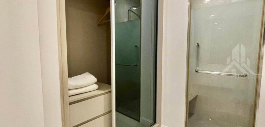 Modern 2-Bed Condo for Rent in Pratamnak Pattaya