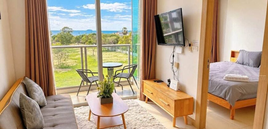 Riviera Jomtien Condo for Rent in Pattaya Sea View
