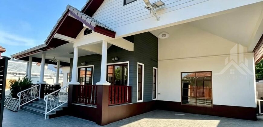 Pattaya Greenville Village 3-Bedroom House For Rent | Soi Siam Country Club
