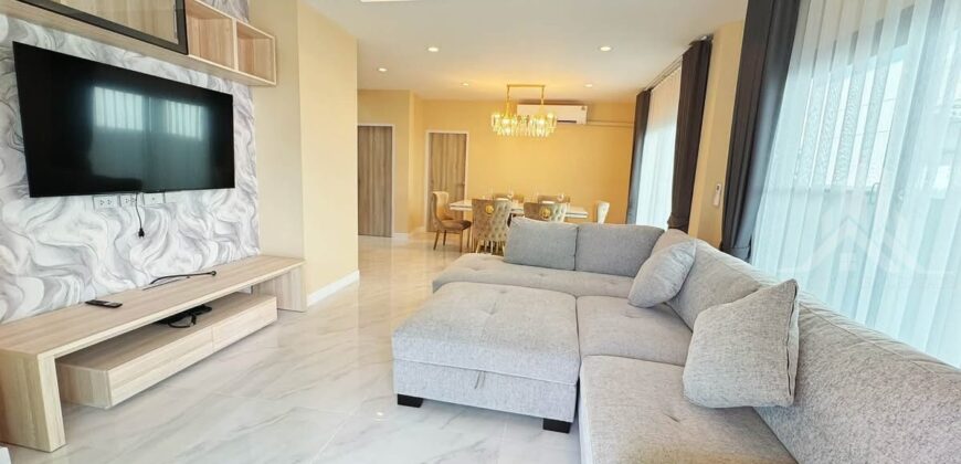 Supalai Park Ville Sukhumvit-Pattaya 3-Bedroom House For Rent | Nong Prue