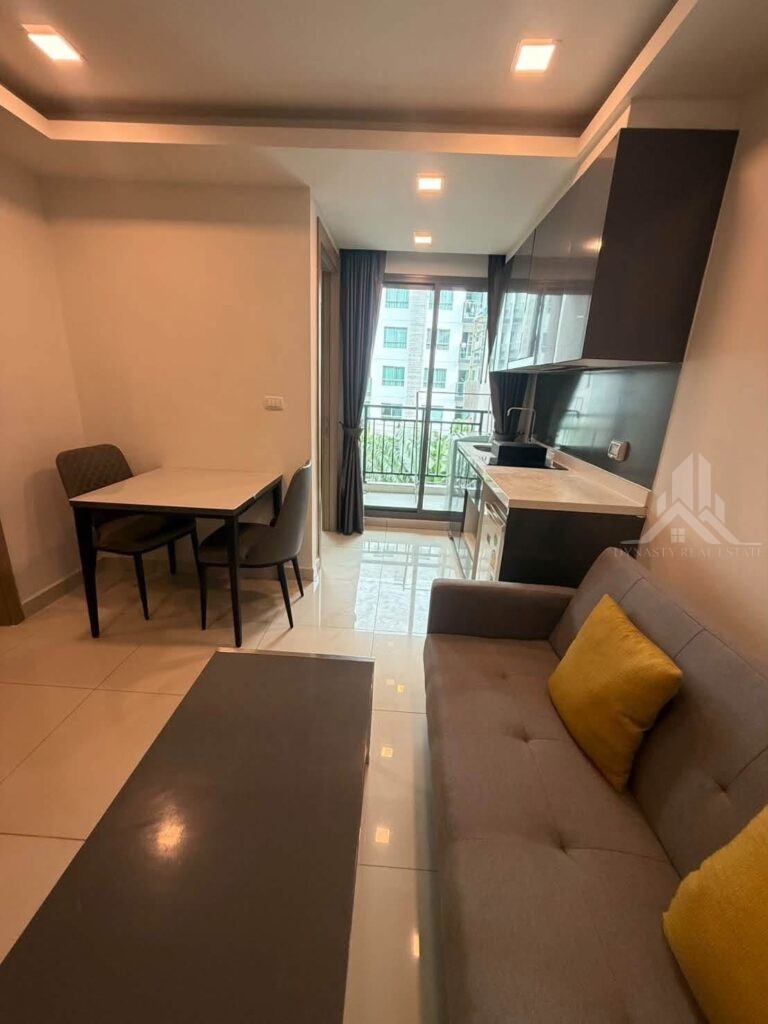 Arcadia beach continental 1-bed condo for rent
