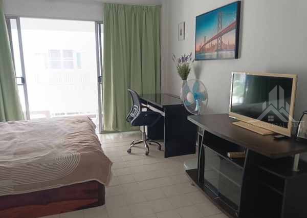 Bedroom at baan suan lalana condo, jomtien, before renovation
