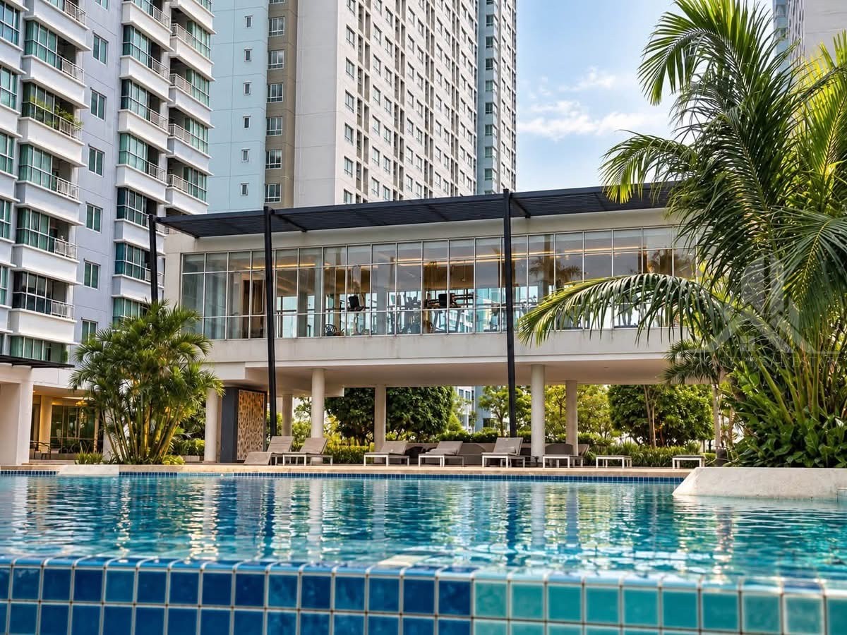 Lumpini Park Beach Jomtien Sea View Corner Condo For Sale | 26Th Floor, Foreign Quota Lumpini park beach jomtien sea view corner condo for sale | 26th floor, foreign quota