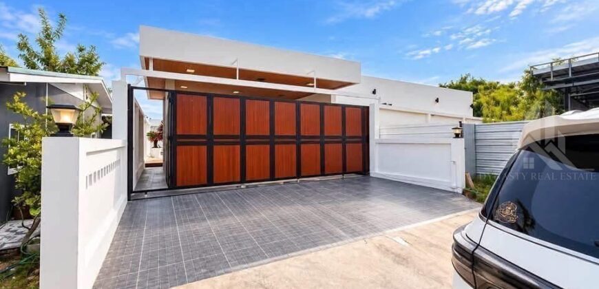 4-Bed Pool Villa for Rent in Pattaya – Fully Furnished