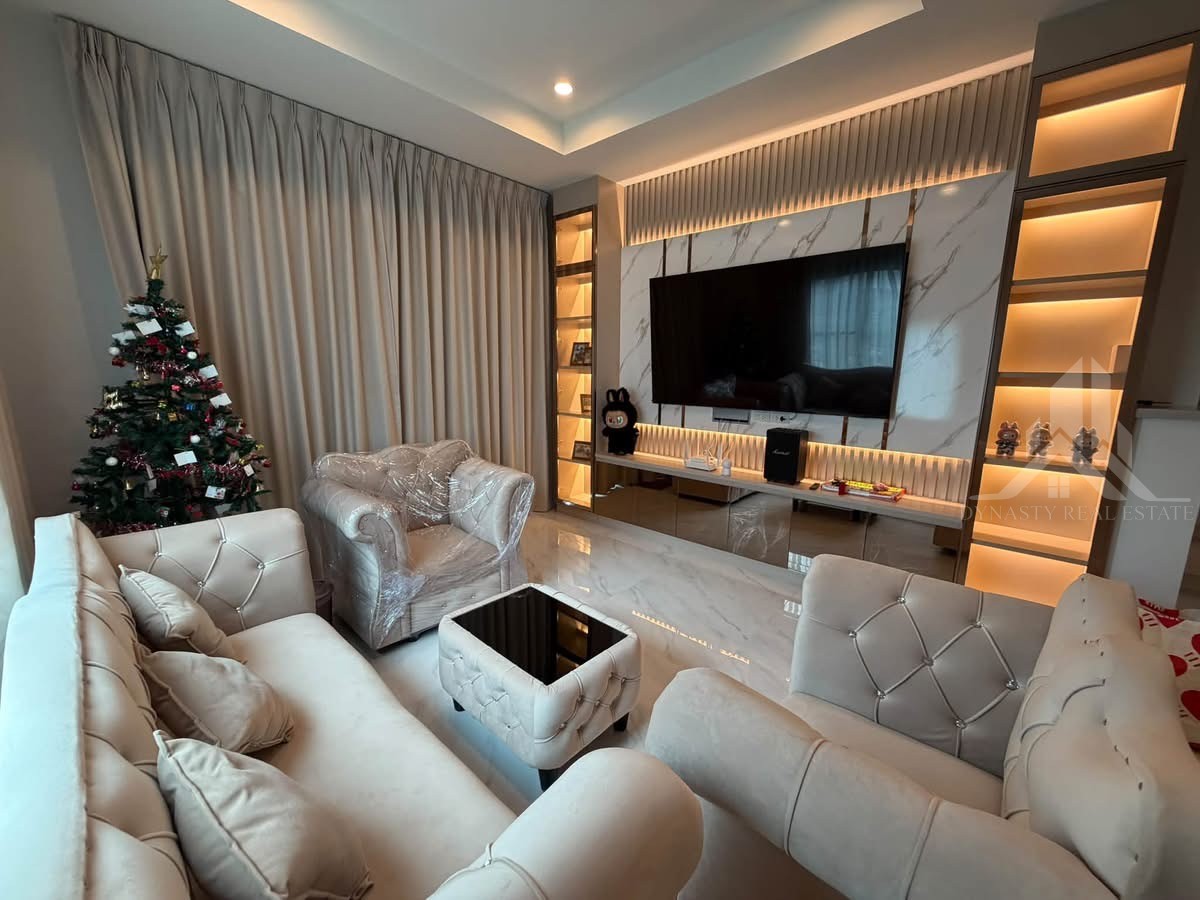 Supalai park ville sukhumvit-pattaya 3-bed house in village for sale & rent